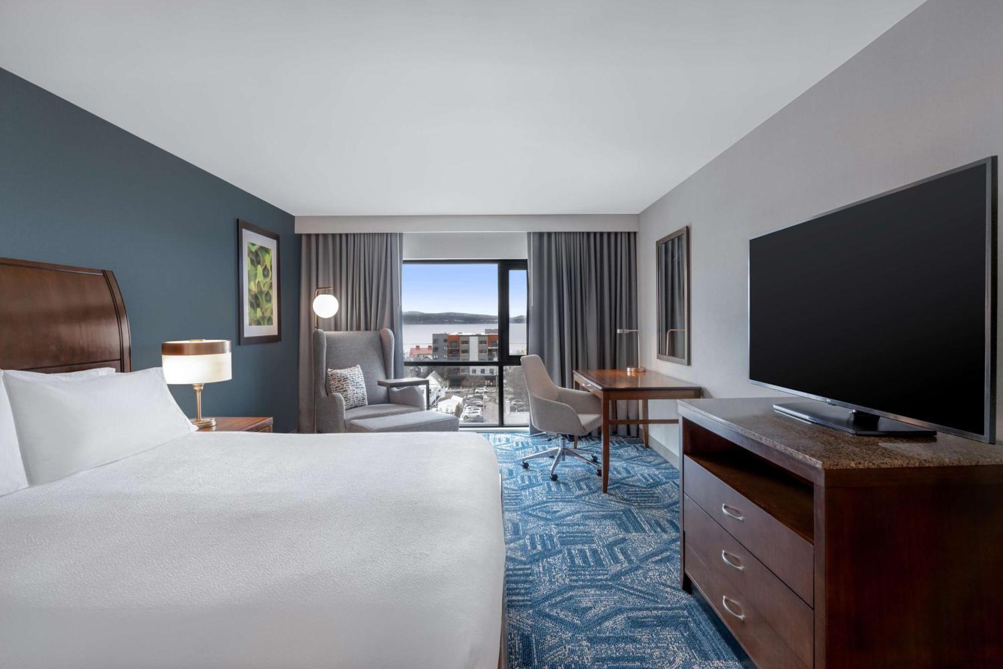 Hilton Garden Inn Burlington Downtown Extérieur photo